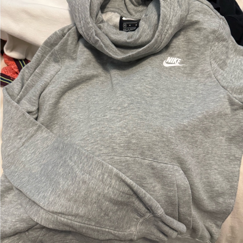 Nike women’s Gray Hoodie Sweater